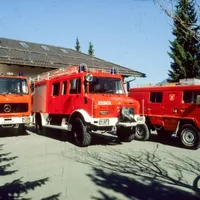 TLF16 LF8 und Pinzgauer.jpg
